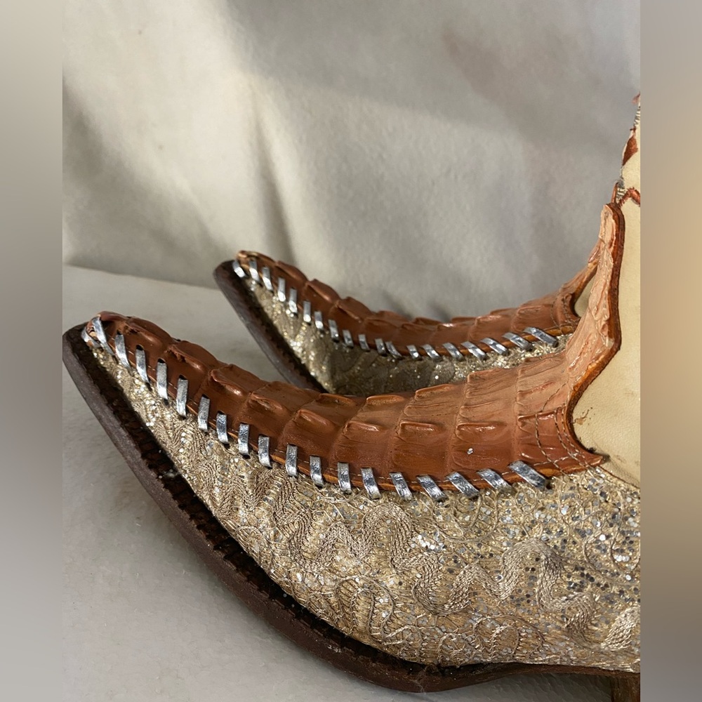 Carreta Men's Cowboy Brown, Cream, and Gold Embroider Glitter Size MEX-26-USA-7. - Picture 14 of 14